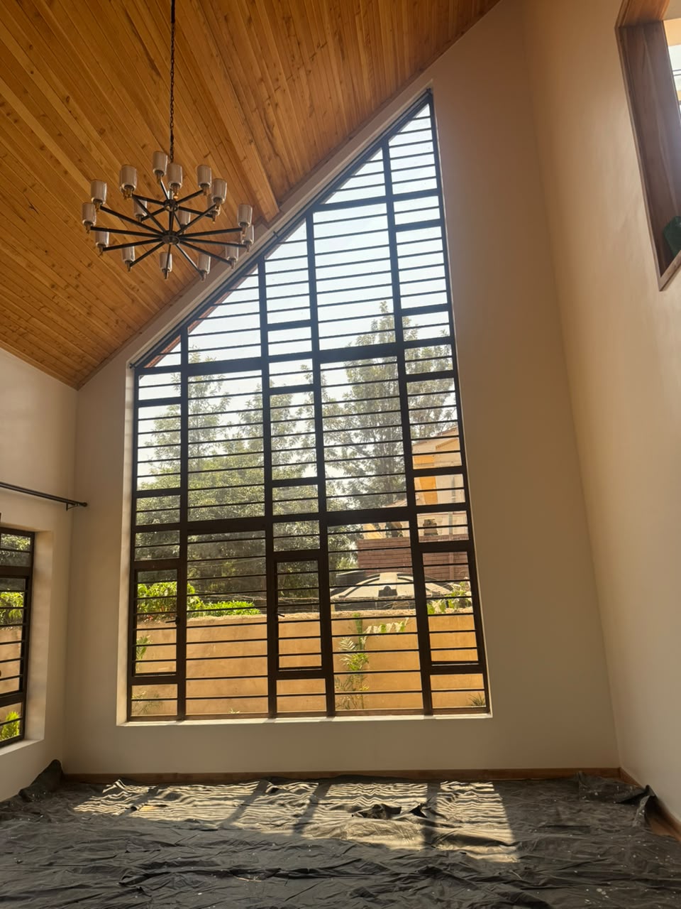 Custom double volume window 